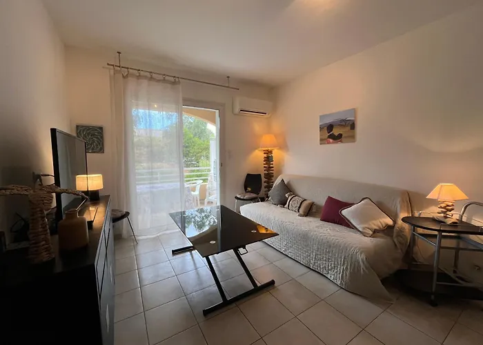 Апартаменты T3 A 100m Commerces Et Plages Портисьо