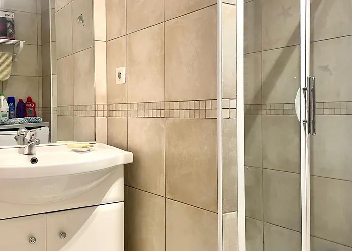 T3 A 100m Commerces Et Plages Апартаменты *